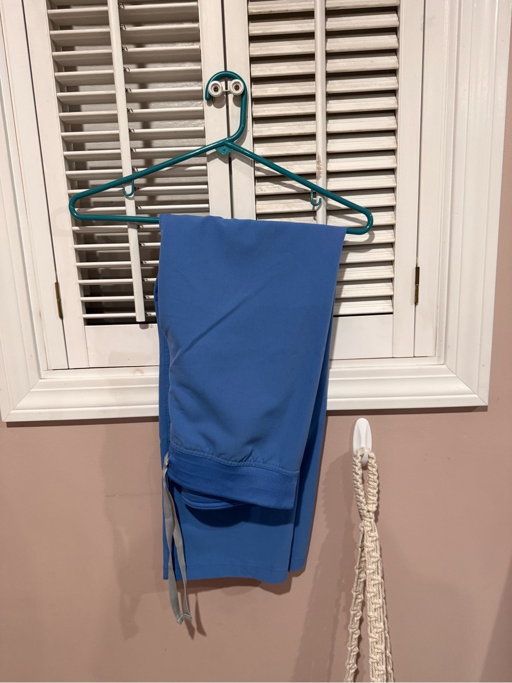 Figs Ceil Blue Straight Leg Scrub Pants (Size Small)